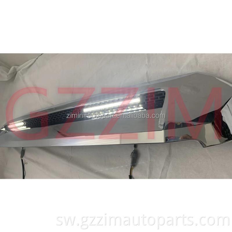 LED ABS Plastiki CHROME T R D BULGE HOOD KWA TUNDRA 2014+